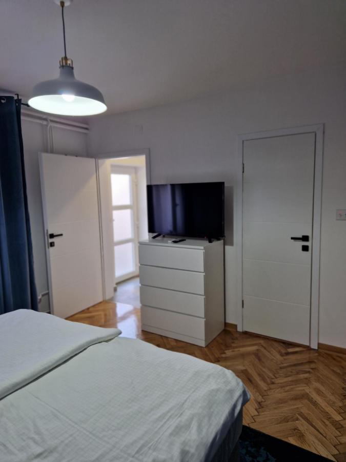 Hotel Sobe Majetic à Bizovac Extérieur photo