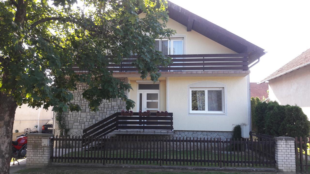 Hotel Sobe Majetic à Bizovac Extérieur photo